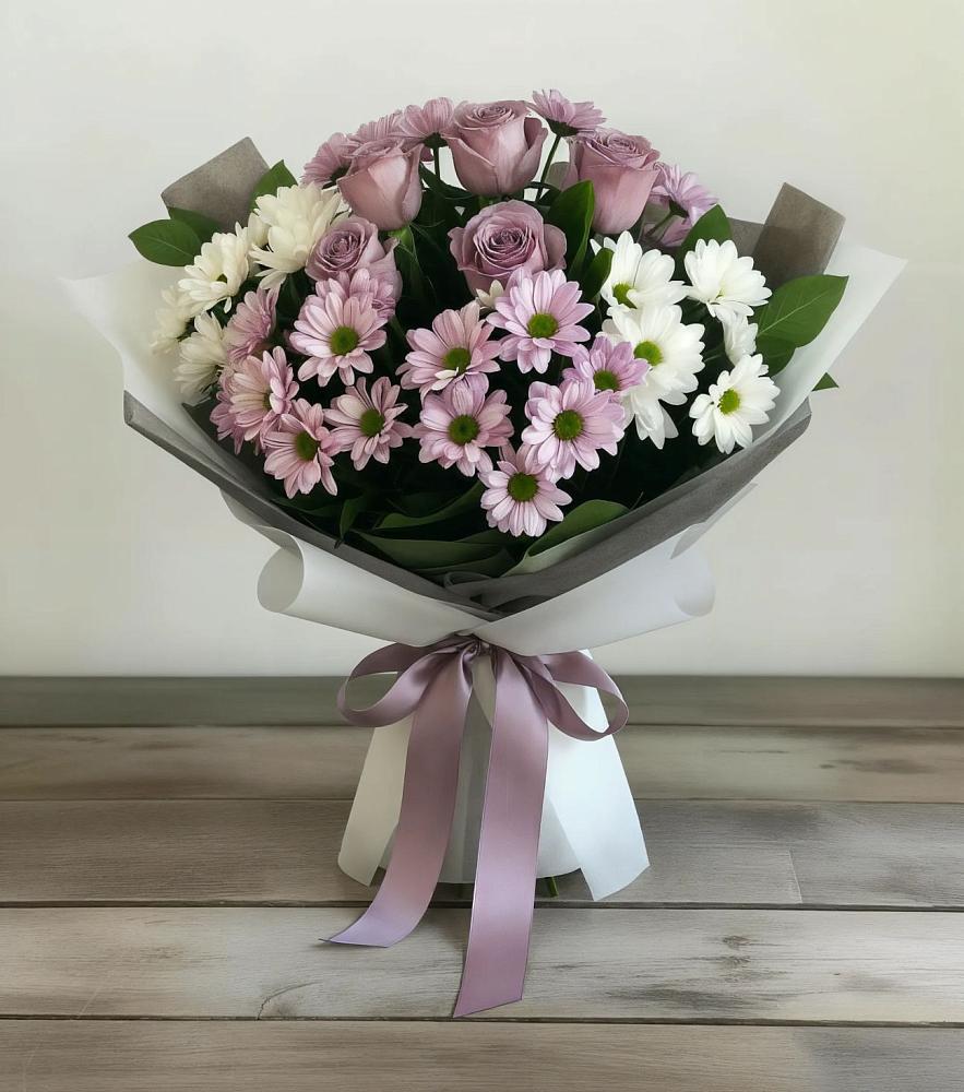 Букет цветов из: Хризантемы и Розы в Поселок кирпичного завода