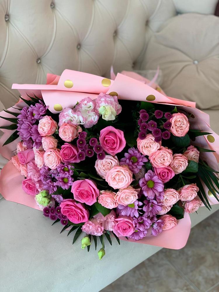 Букет цветов из: Хризантемы, Розы и Лизиантусы в Поселок кирпичного завода