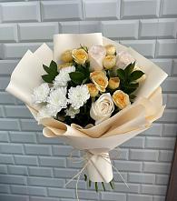 Букет цветов из:  Розы и Хризантемы в Поселок кирпичного завода