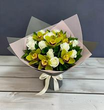 Букет цветов из:  Орхидеи и Розы в Поселок кирпичного завода