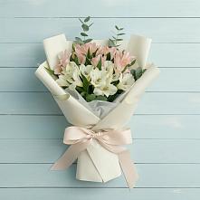 Букет цветов из:  Альстромерии в Поселок кирпичного завода