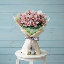 Букет цветов из:  Орхидеи и Розы #REPLACE_PRED# Поселок кирпичного завода