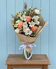 Букет цветов из:  Альстромерии, Лизиантусы, Розы и Хризантемы #REPLACE_PRED# Поселок кирпичного завода