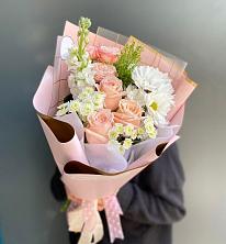 Букет цветов из:  Хризантемы и Розы в Поселок кирпичного завода