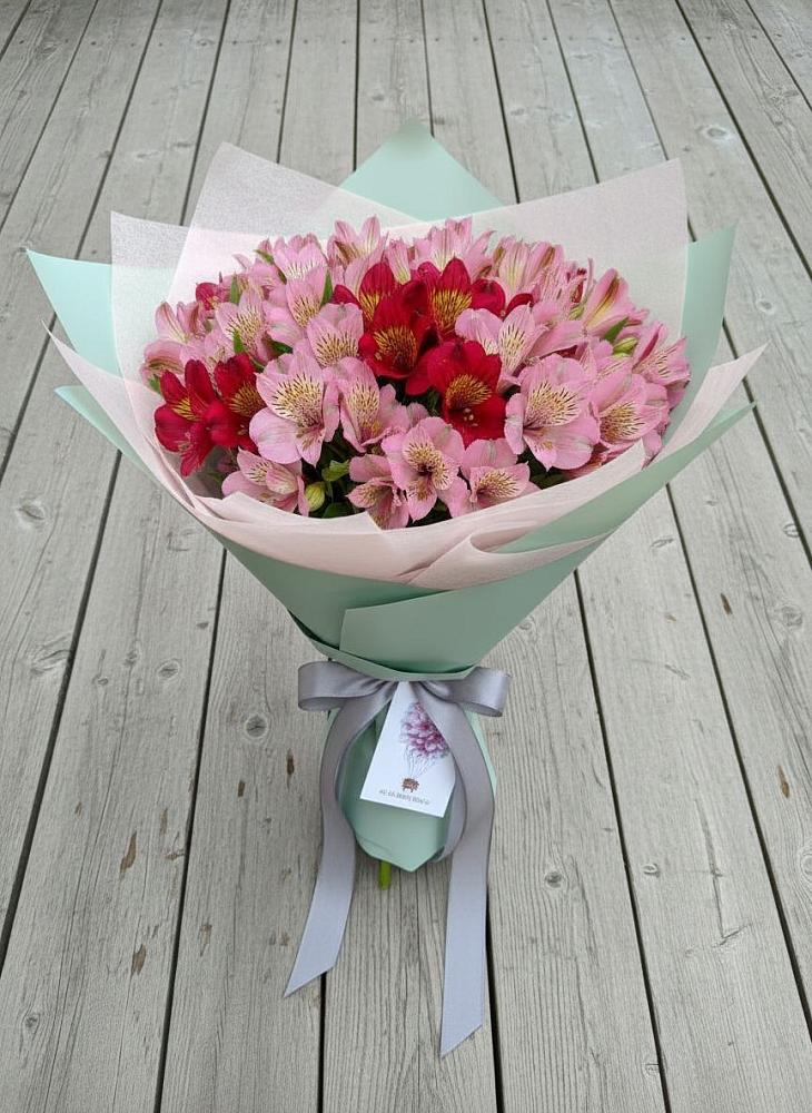 Букет цветов из: Альстромерии в Поселок кирпичного завода