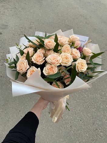 Букет Кремовые розы Латте в Поселок кирпичного завода