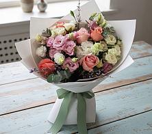 Букет цветов из:  Розы, Лизиантусы и Гвоздики в Поселок кирпичного завода