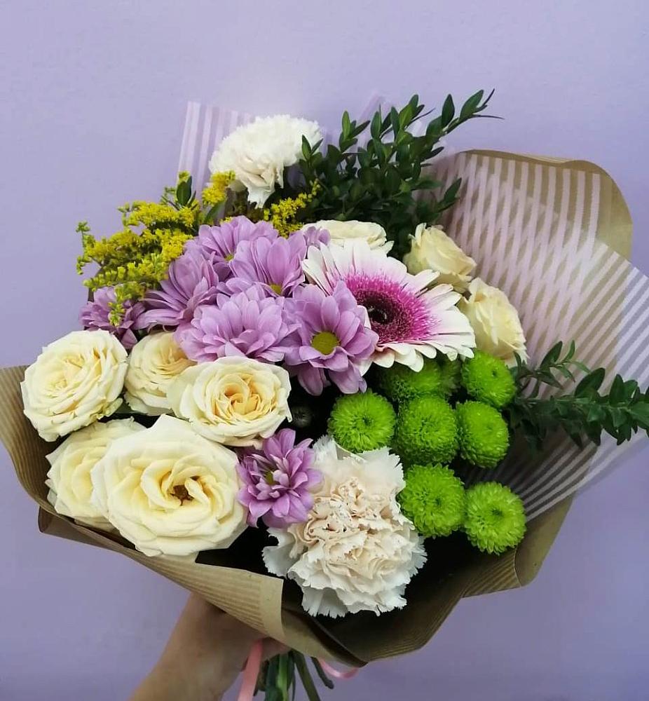 Букет цветов из: Хризантемы, Розы, Гвоздики и Герберы в Поселок кирпичного завода