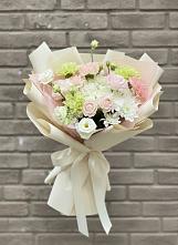 Букет цветов из:  Гвоздики, Розы, Лизиантусы и Хризантемы в Поселок кирпичного завода