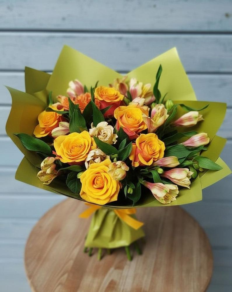 Букет цветов из: Альстромерии и Розы в Поселок кирпичного завода