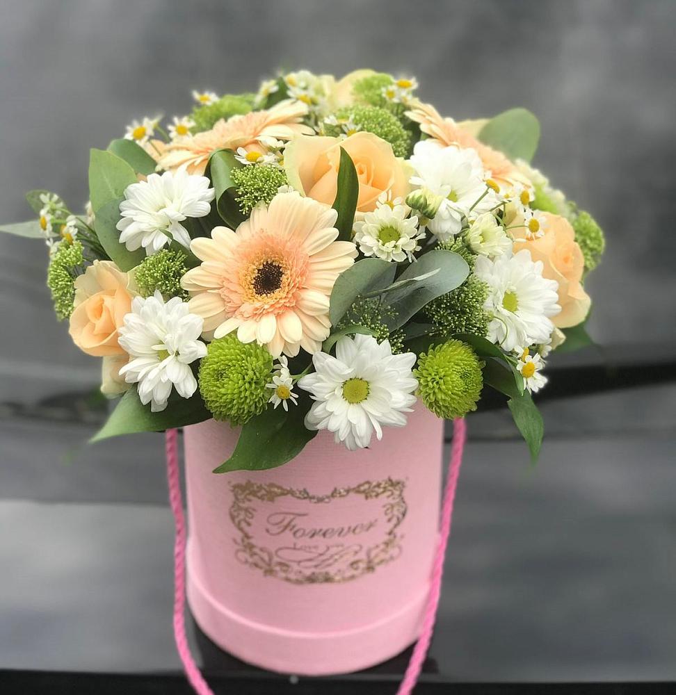 Цветочная композиция из Розы, Герберы и Хризантемы в шляпной коробке в Поселок кирпичного завода