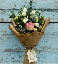Букет цветов из:  Розы и Лизиантусы в Поселок кирпичного завода