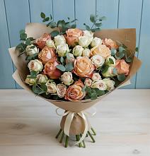 Букет цветов из:  Альстромерии и Розы в Поселок кирпичного завода