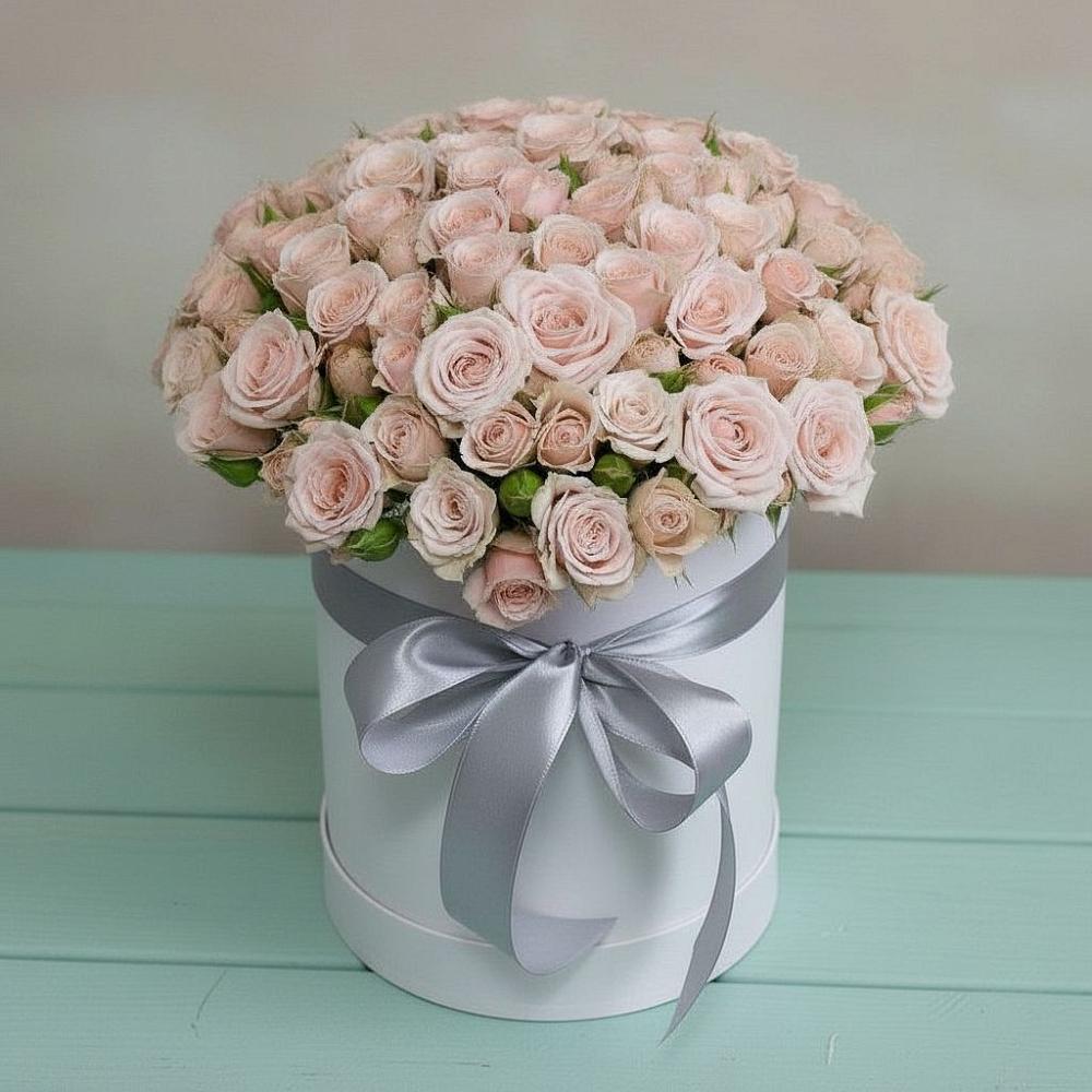 Цветочная композиция из Розы в шляпной коробке в Поселок кирпичного завода